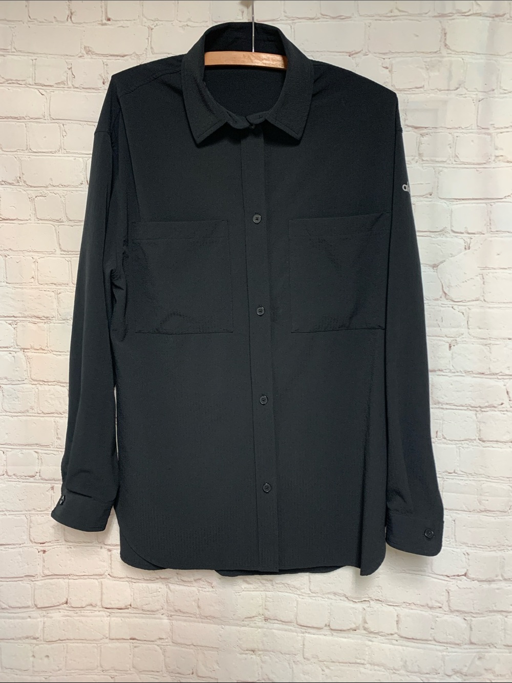 Alo Dreamscape Black Button Generous Shirt Top Size L 44” - Picture 3 of 7